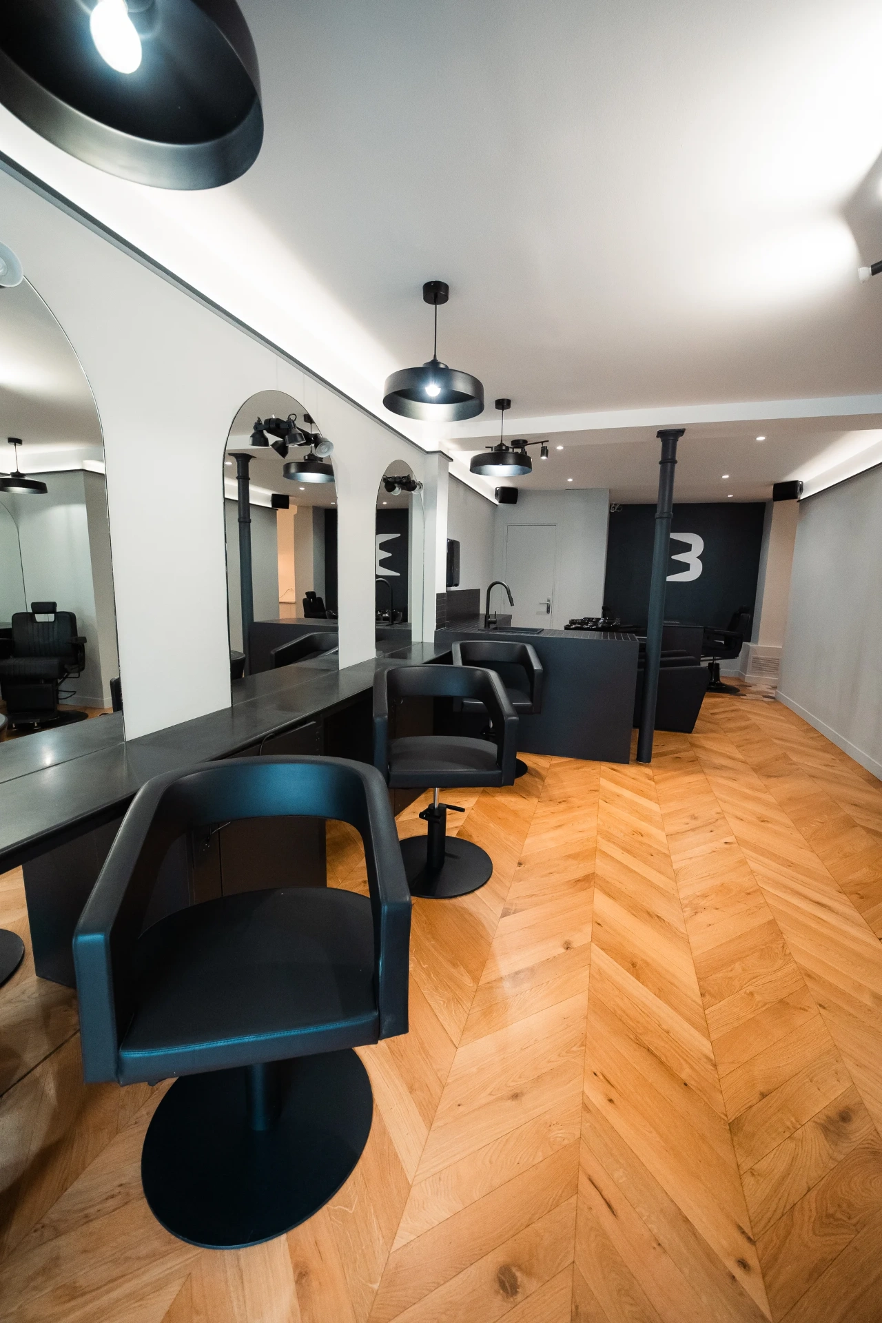 Postes coiffure VOLTA avec miroirs en arche